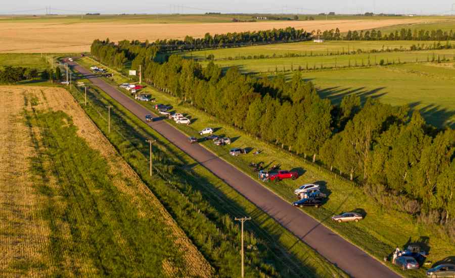 Paseo La Carrindanga Solares